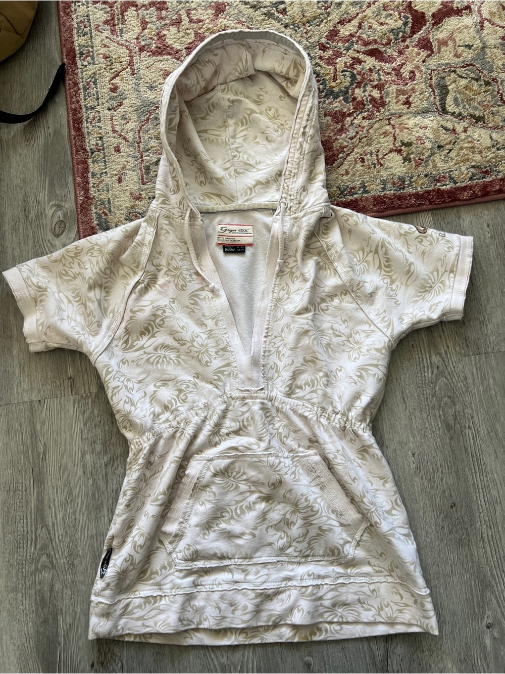 Miss Me Floral Mini Dress in White & Gold Size Small